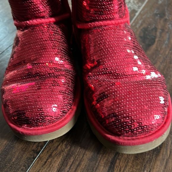 Ugg Red Sequin Sparkle Limited Holiday Edition Boots size 8 in EUC - Picture 3 of 9